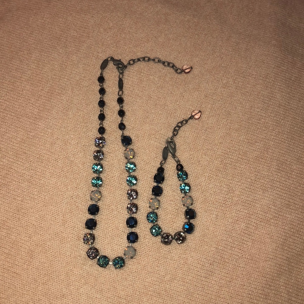 Sabika necklace and bracelet